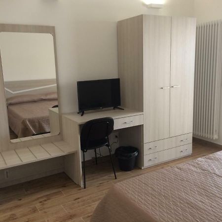 Residence Al Pino Матера Екстериор снимка