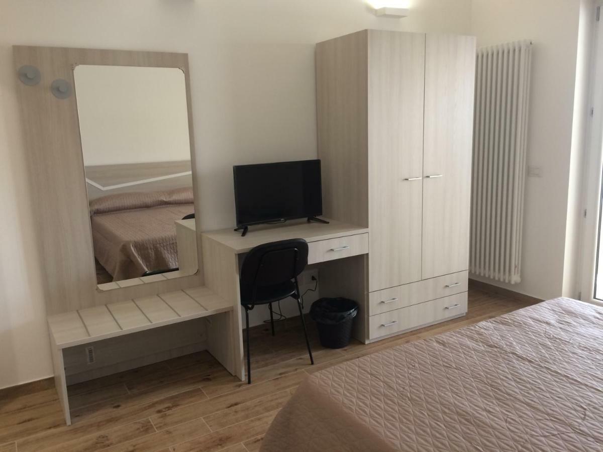 Residence Al Pino Матера Екстериор снимка