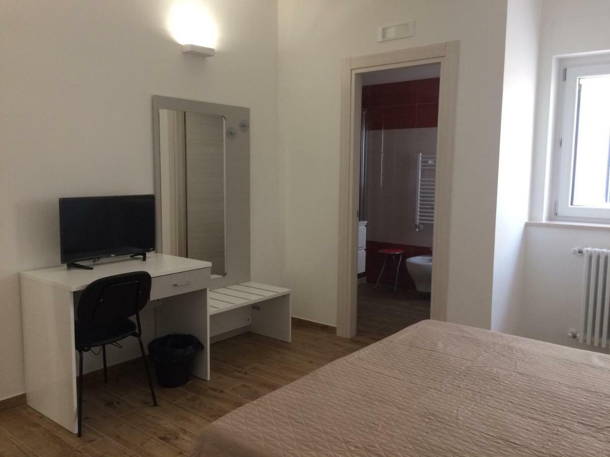 Residence Al Pino Матера Екстериор снимка