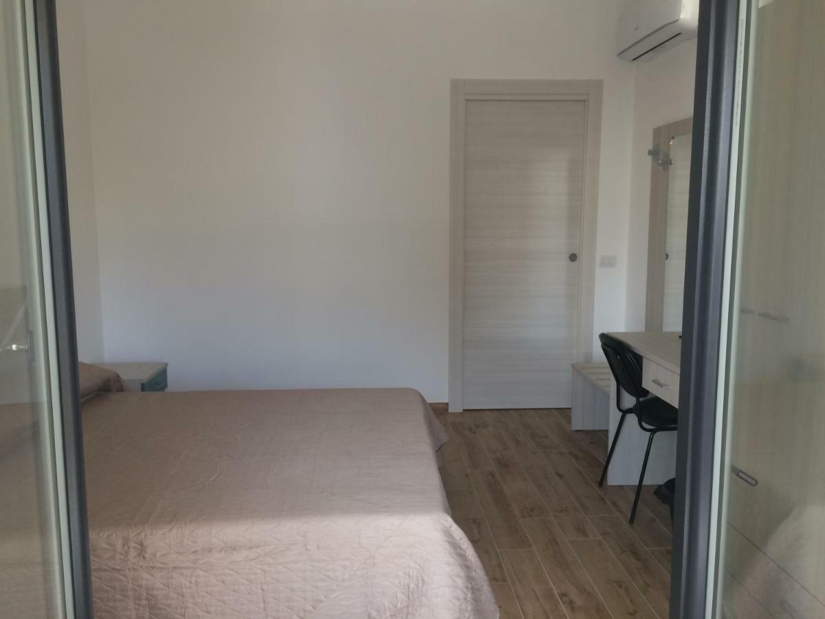 Residence Al Pino Матера Екстериор снимка